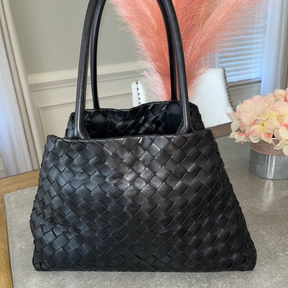 Black Beauty - Picture 3 of 10